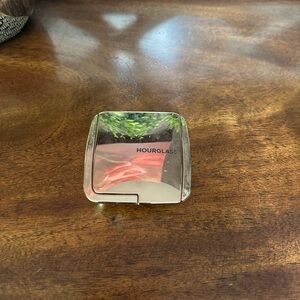 Hourglass Luminous Flush Blush